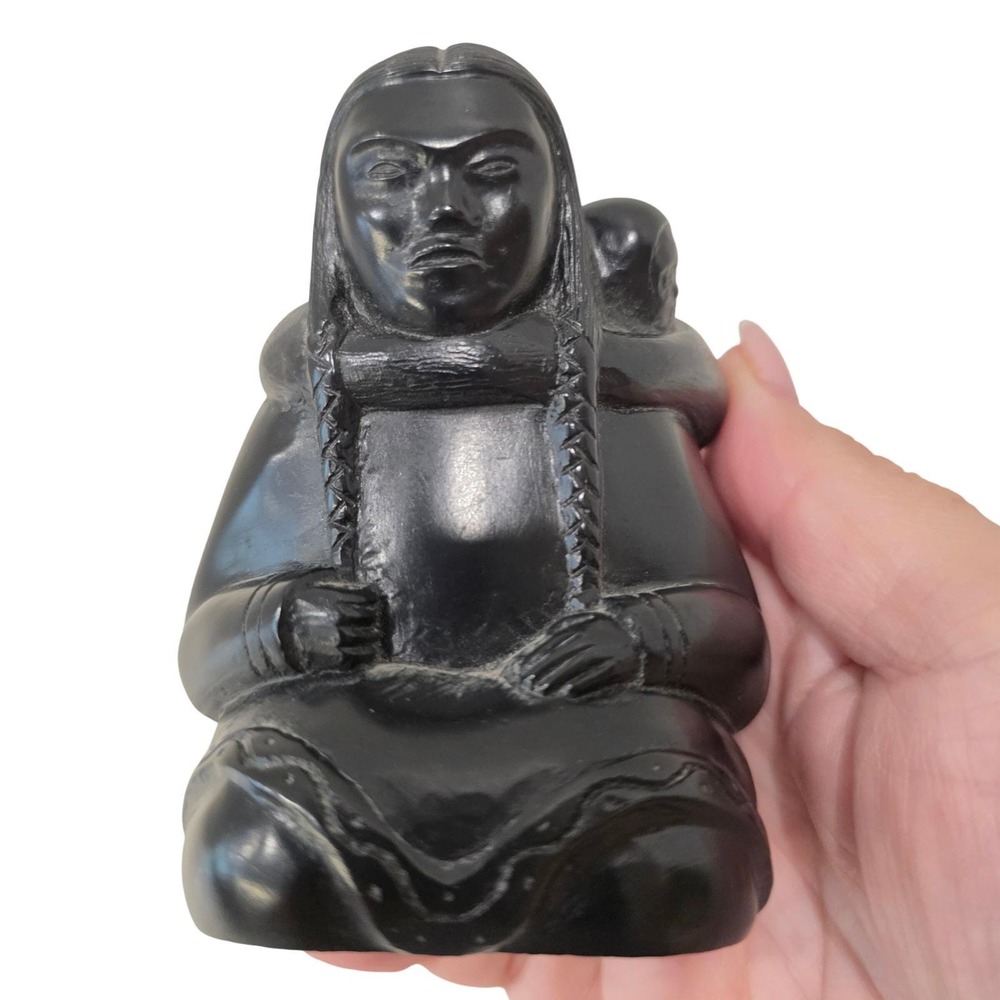 Boma Canada Inuit Mother and‎ Child Black Stone Carved  Resin Sculpture Figurine